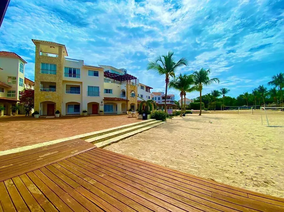 Paradise Suite Cadaques バヤイベ